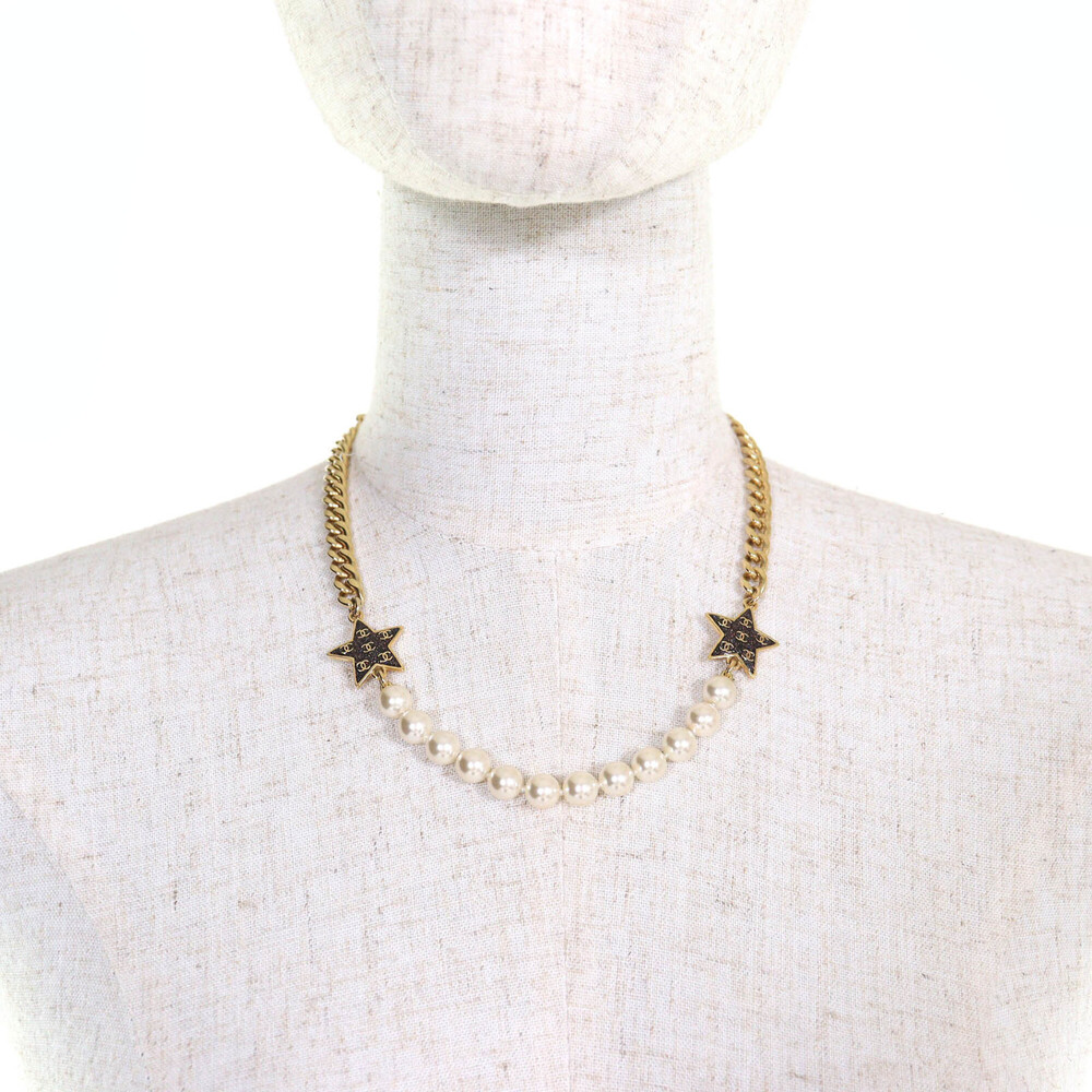 CHANEL Authentic White Pearl Logo Necklace - Picture 2 of 7